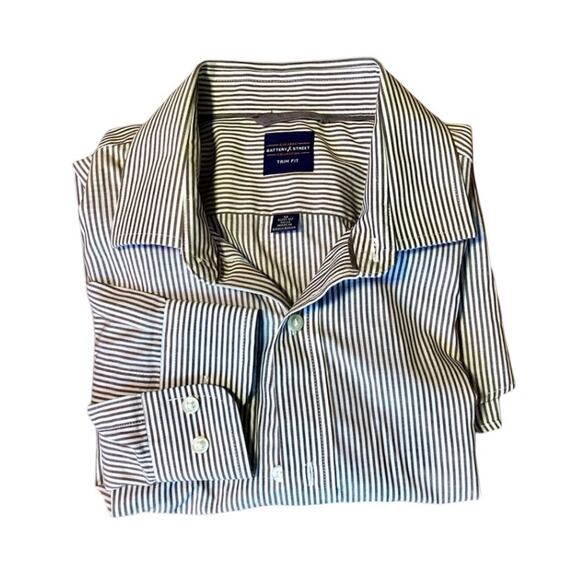 Dockers Trim Fit Button Down - Picture 1 of 6